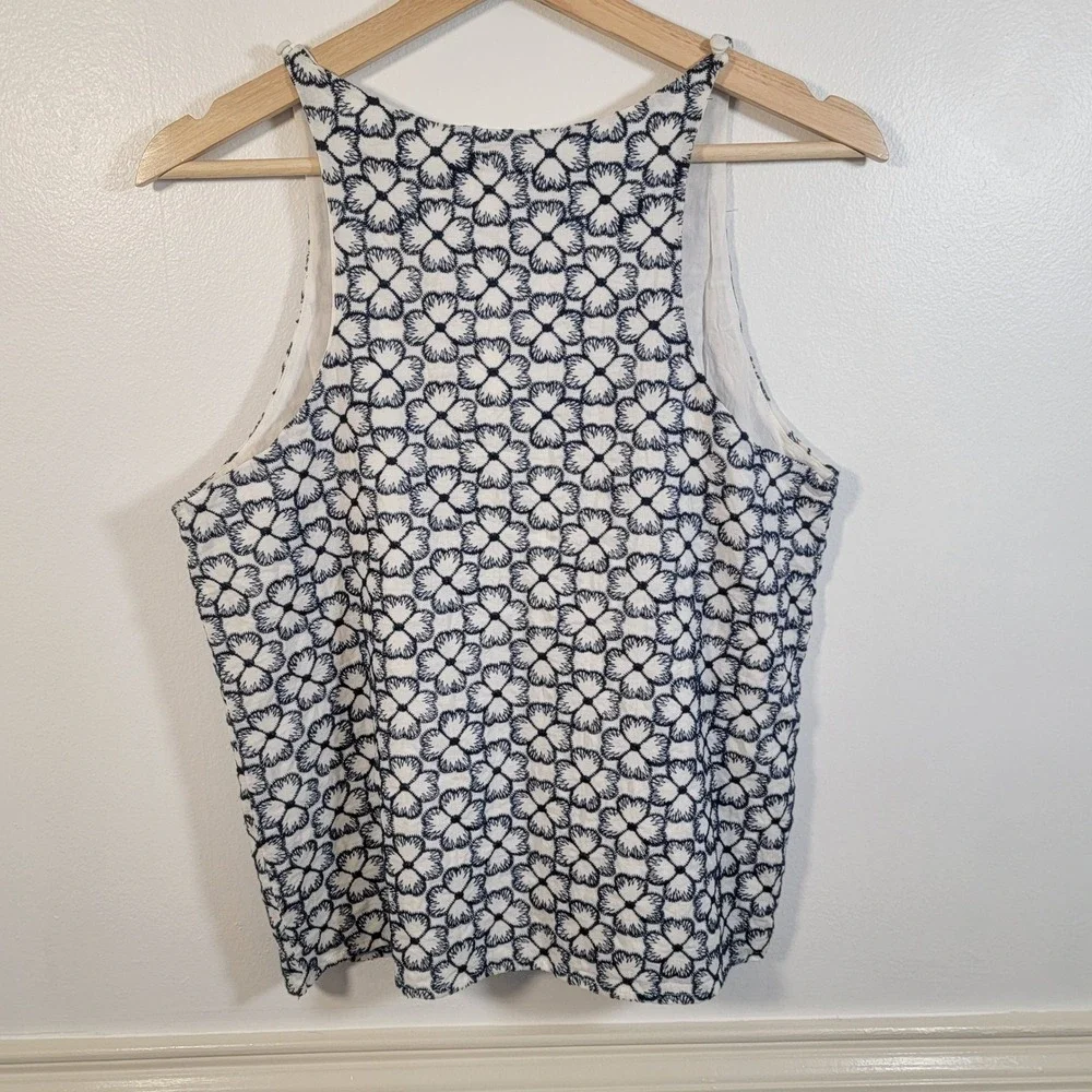 NWT Francesca's Miami Sleeveless Top Blue‎ Embroidered Floral Tank Size Small